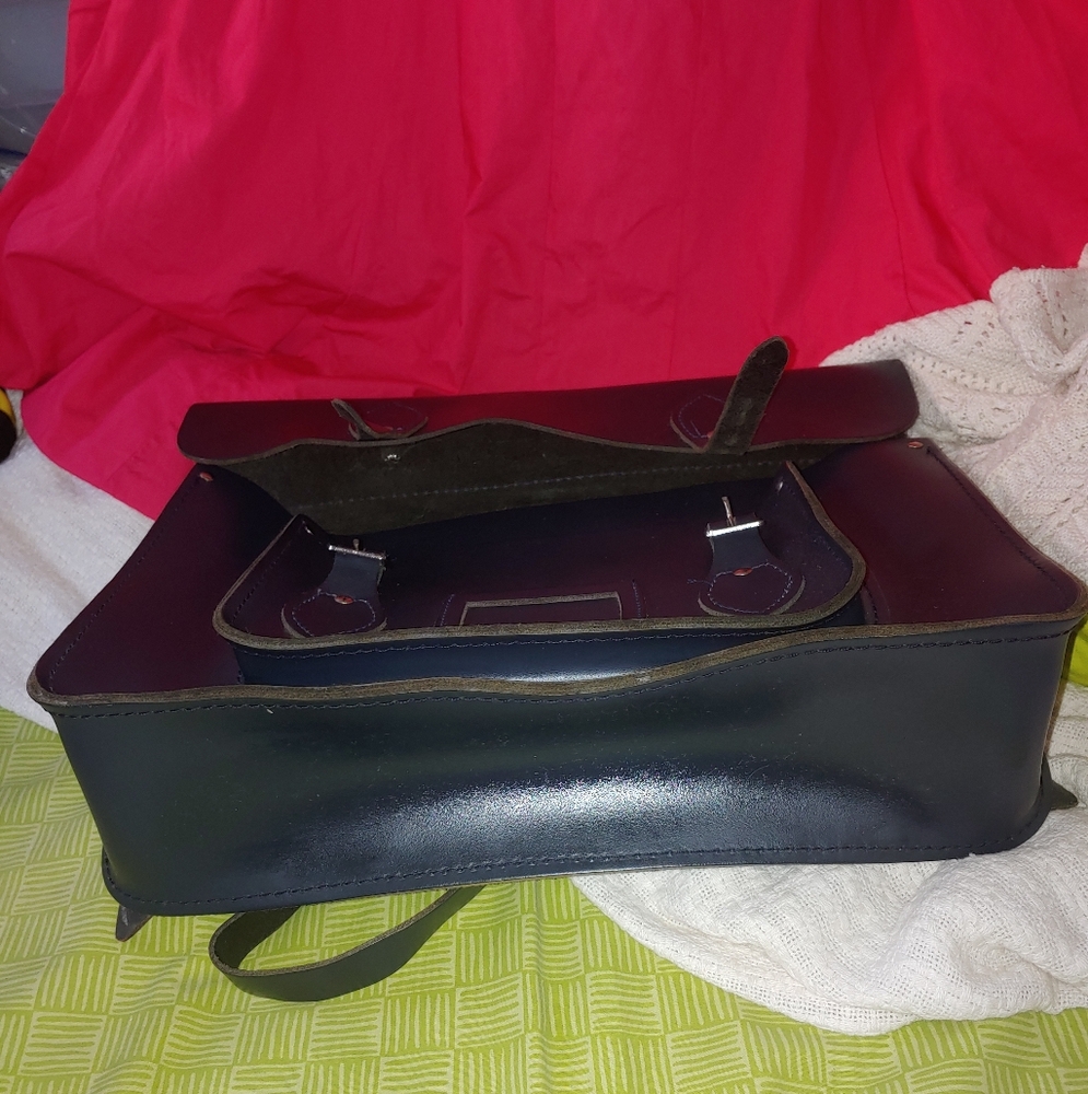 The Cambridge satchel Backpack - Picture 7 of 7